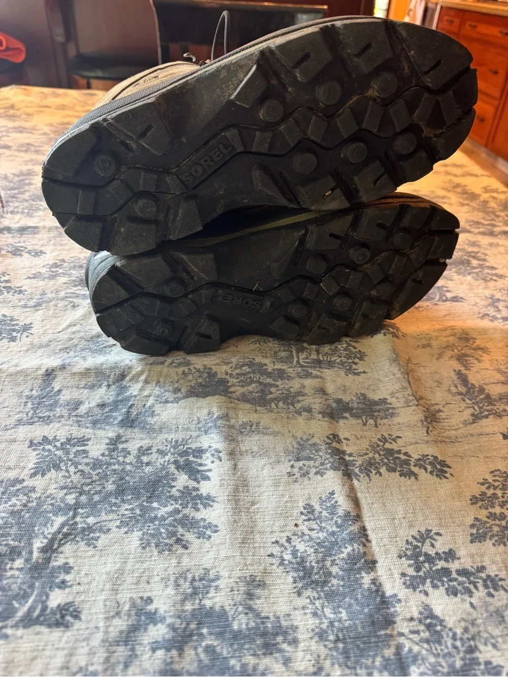 Sorel Brown & Black Lace-Up Waterproof Duck Boots